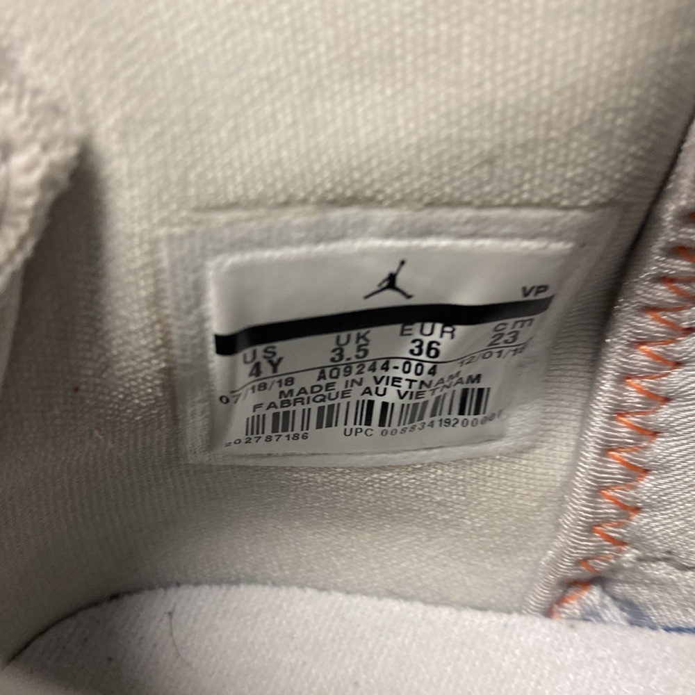 Jordan shoes size girls 4 - Picture 5 of 6